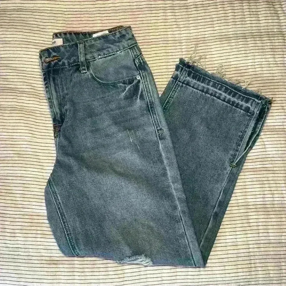 Kenzie High Rise Distressed Wide Leg Cropped Jeans - Picture 1 of 10